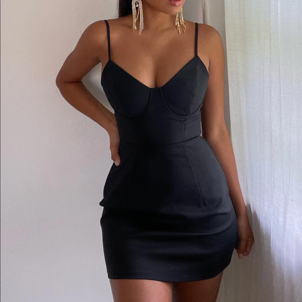 princess poly novella dress in black